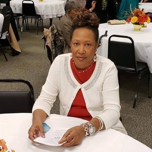 Meet your Posher, Pam